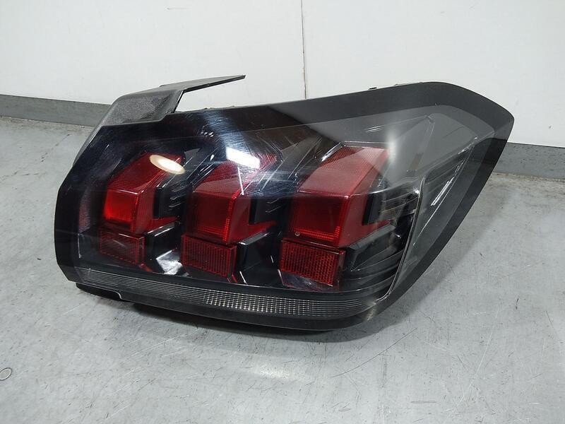 Recambio de piloto trasero derecho para peugeot 208 (p2) active pack referencia OEM IAM 9823216580 73250912 Valeo