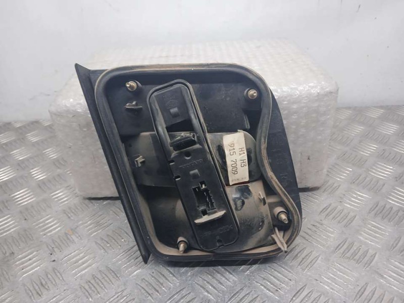 Recambio de piloto trasero derecho para volvo s70 berlina 2.0 referencia OEM IAM 9157009  INTERIOR TOCADO