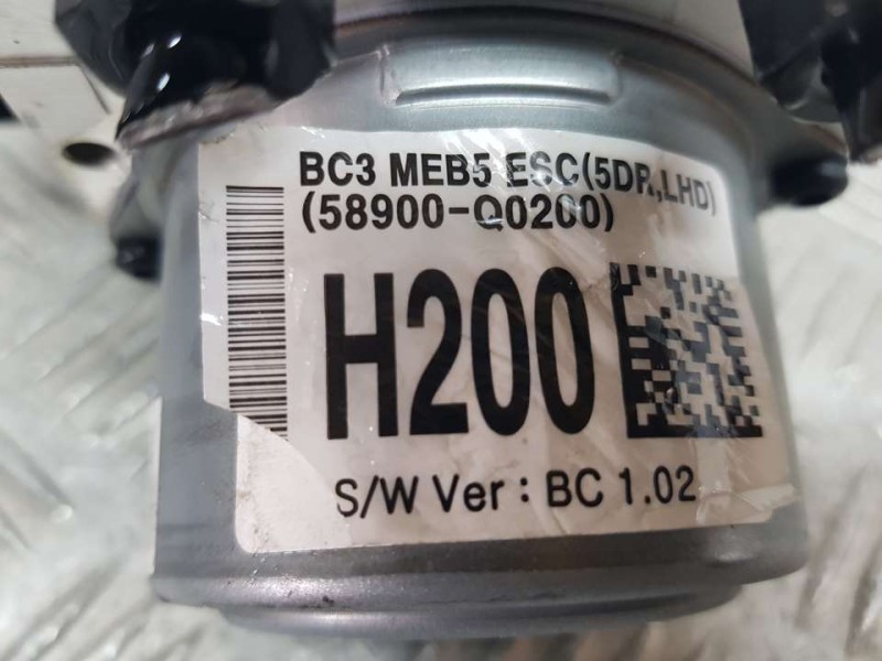 Recambio de abs para hyundai i 20 esence referencia OEM IAM 58900Q0200  
