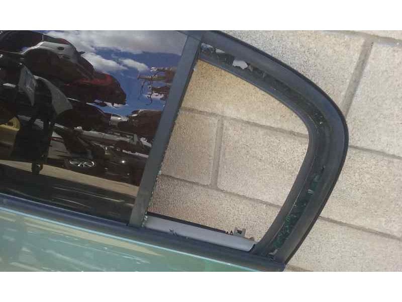 Recambio de puerta trasera izquierda para renault megane ii classic berlina confort authentique referencia OEM IAM 7751475033 CR