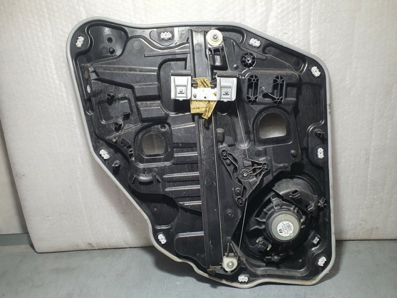 Recambio de elevalunas trasero derecho para jeep renegade longitude 4x2 referencia OEM IAM 521525720 C46790105 BROSE ELECTRICO 2