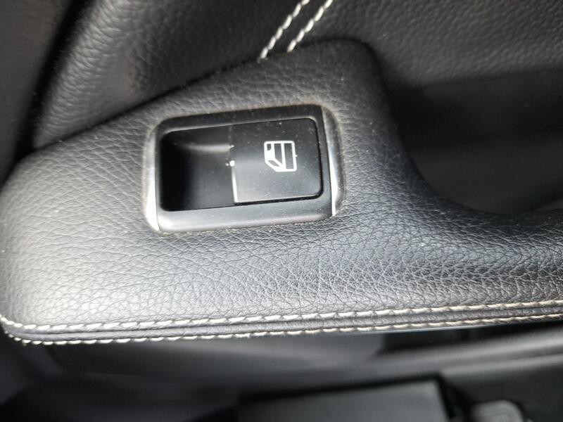 Recambio de mando elevalunas delantero derecho para mercedes-benz cla (w117) cla 200 referencia OEM IAM A2049058102 TOCADO 