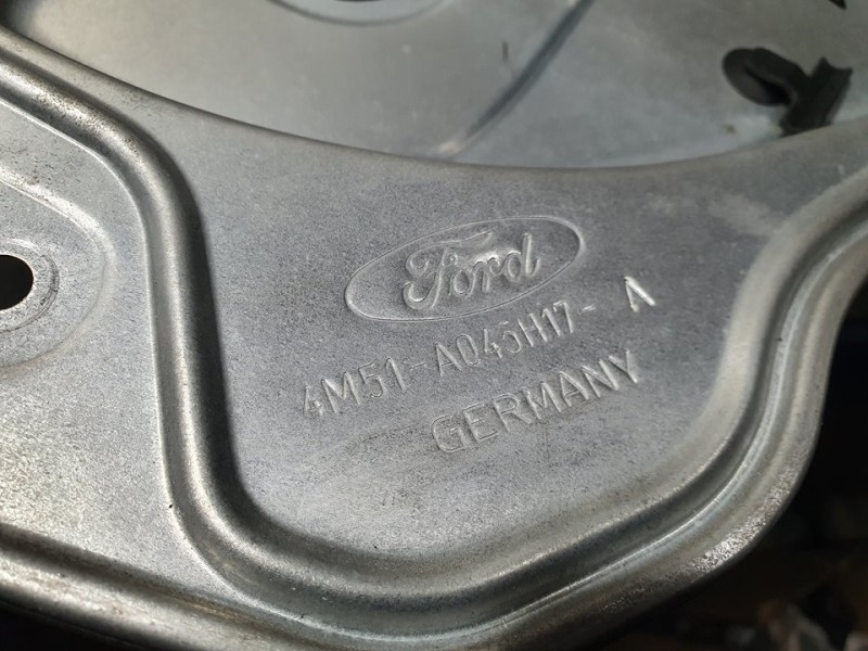 Recambio de elevalunas delantero izquierdo para ford focus lim. (cb4) trend referencia OEM IAM 4M51A045H17A 984570209 ELECTRICO 