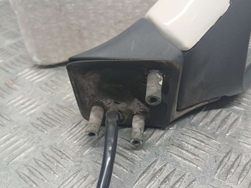 Recambio de retrovisor derecho para volvo s70 berlina 2.0 referencia OEM IAM 8626851  ELECTRICO TOCADO