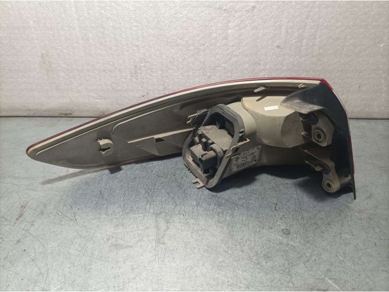 Recambio de piloto trasero derecho para renault fluence expression referencia OEM IAM 265500016R  EXTERIOR