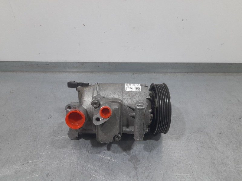 Recambio de compresor aire acondicionado para audi a6 c6 (4f2) 2.0 tdi referencia OEM IAM 5N0820803A 01150562 DELPHI