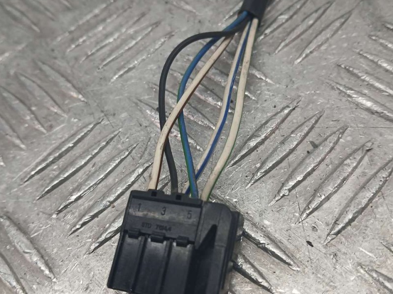 Recambio de retrovisor derecho para volvo s70 berlina 2.0 referencia OEM IAM 8626851  ELECTRICO TOCADO