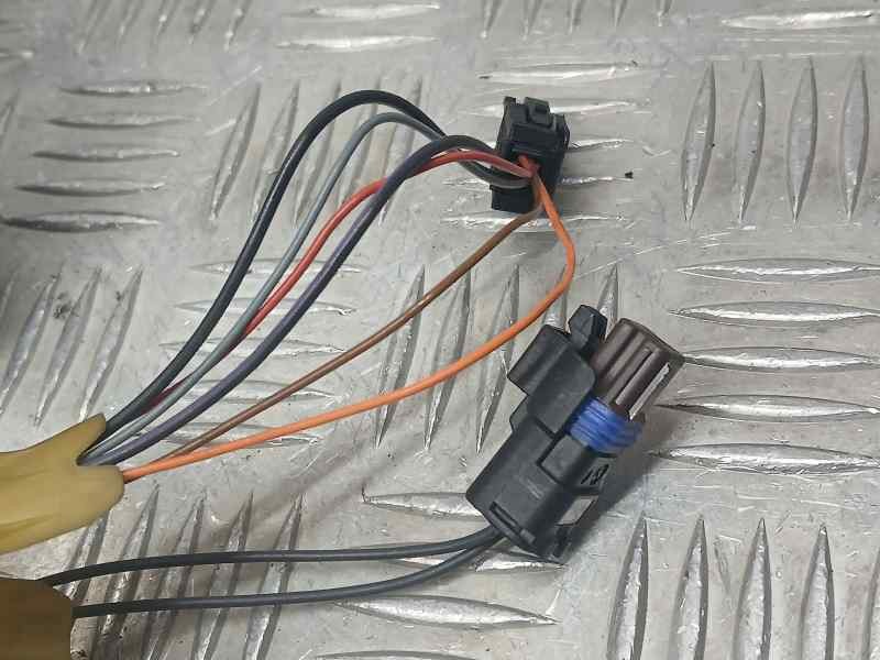 Recambio de retrovisor derecho para peugeot 308 sport referencia OEM IAM 8153NC  ELECTRICO Y TOCADO