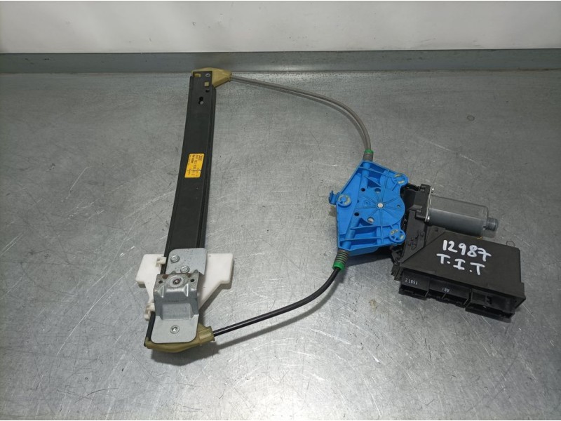 Recambio de elevalunas trasero izquierdo para seat exeo berlina (3r2) style referencia OEM IAM 8E0839461C 104642205 BROSE ELÉCTR