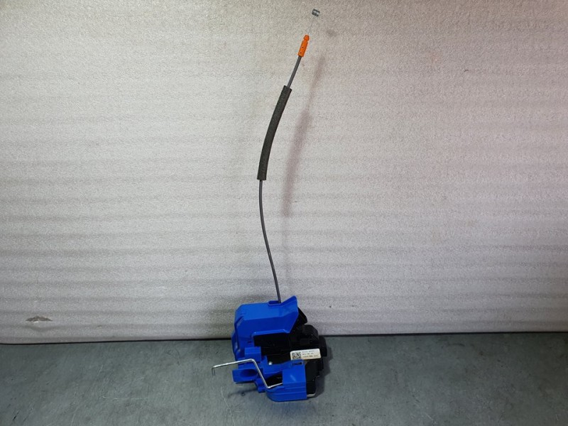 Recambio de cerradura puerta delantera derecha para hyundai i 20 esence referencia OEM IAM 81320Q0010  4 PINES