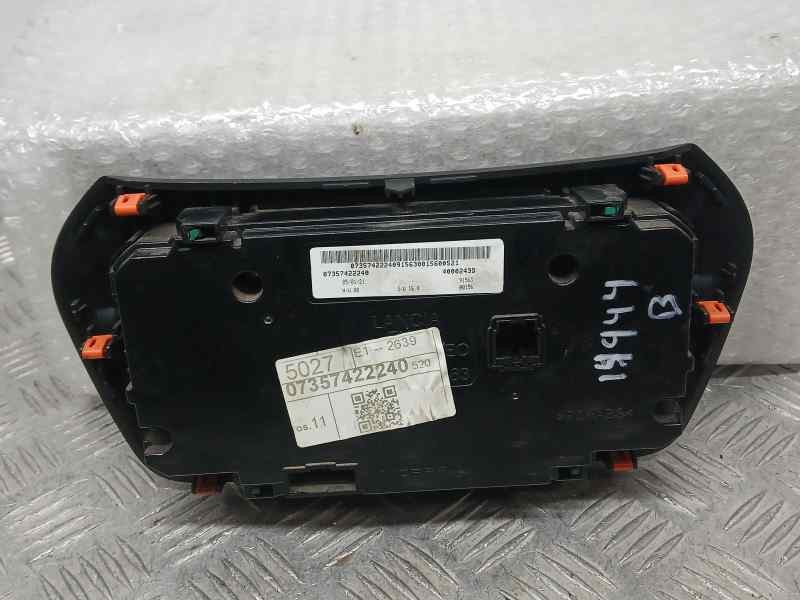 Recambio de mando climatizador para jeep renegade longitude 4x2 referencia OEM IAM 7357422240  