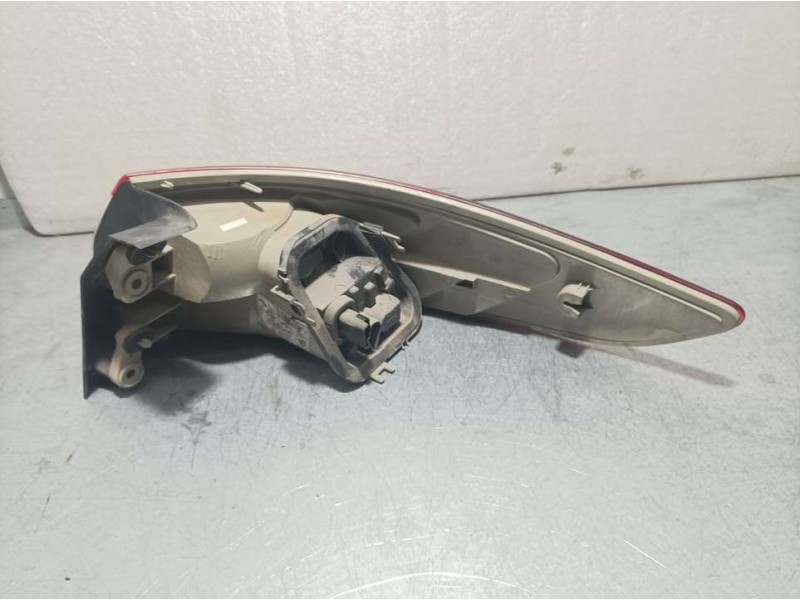 Recambio de piloto trasero izquierdo para renault fluence expression referencia OEM IAM 265550016R  EXTERIOR