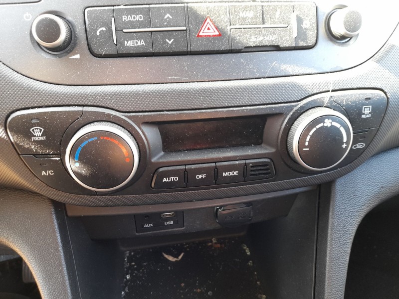 Recambio de mando climatizador para hyundai i10 ii (ba, ia) 1.2 referencia OEM IAM 97250B90714  