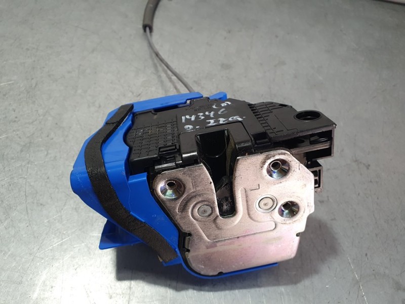 Recambio de cerradura puerta delantera izquierda para hyundai i 20 esence referencia OEM IAM 81310Q0000  4 PINES