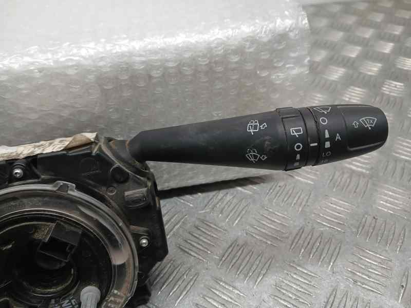 Recambio de mando luces y limpia para jeep renegade longitude 4x2 referencia OEM IAM 73575048 100328A 