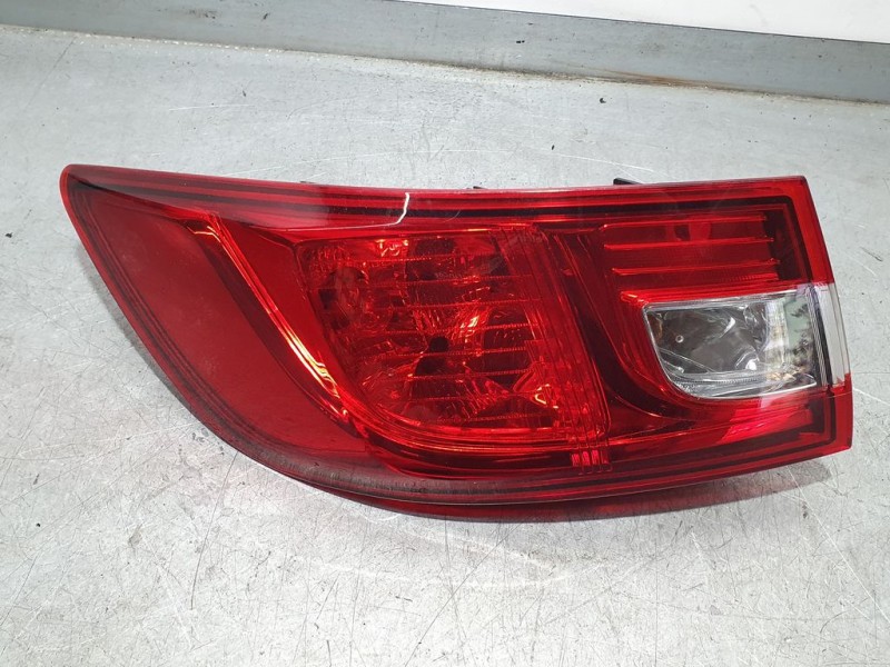 Recambio de piloto trasero izquierdo para renault clio iv limited referencia OEM IAM 26555375R  EXTERIOR