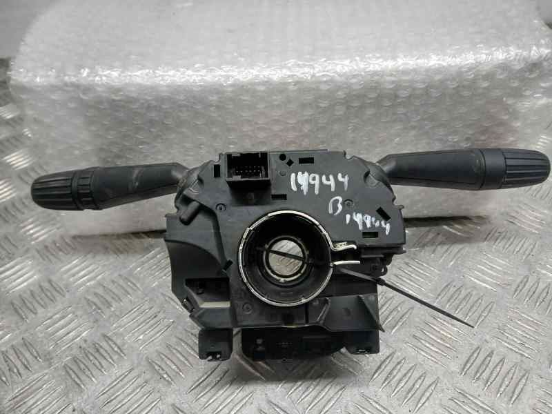 Recambio de mando luces y limpia para jeep renegade longitude 4x2 referencia OEM IAM 73575048 100328A 