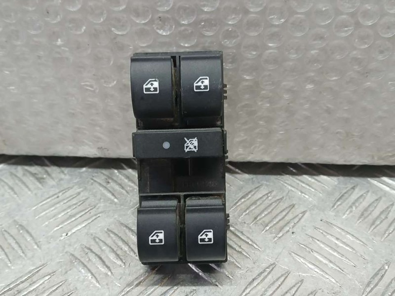 Recambio de mando elevalunas delantero izquierdo para fiat tipo ii (357) berlina easy referencia OEM IAM 7356323520  