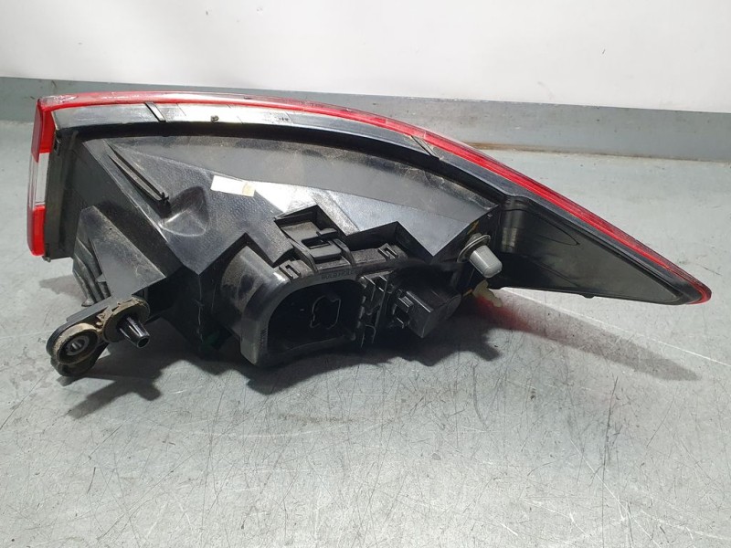 Recambio de piloto trasero izquierdo para renault clio iv limited referencia OEM IAM 26555375R  EXTERIOR