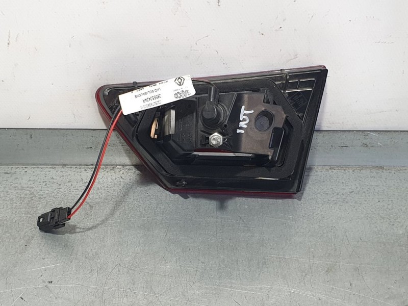 Recambio de piloto trasero izquierdo para renault clio iv limited referencia OEM IAM 265551311R  INTERIOR