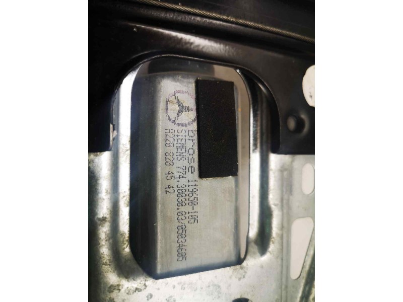 Recambio de elevalunas delantero derecho para mercedes-benz clase c (w203) berlina 2.2 cdi cat referencia OEM IAM A2208204542  6