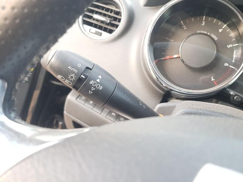 Recambio de mando luces y limpia para peugeot 5008 (0u_, 0e_) 1.2 referencia OEM IAM 96773911ZD  