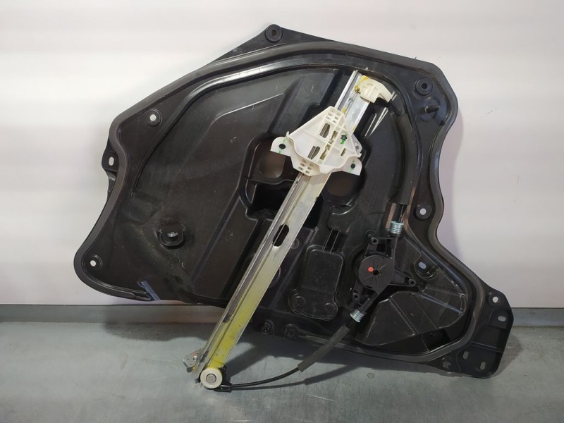 Recambio de elevalunas delantero izquierdo para mazda 3 lim. () style referencia OEM IAM BHN959590A  ELECTRICO 6 PINES