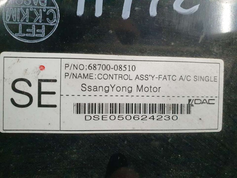 Recambio de mando climatizador para ssangyong rexton rx 270 plus / 270 xdi plus referencia OEM IAM 6870008510  