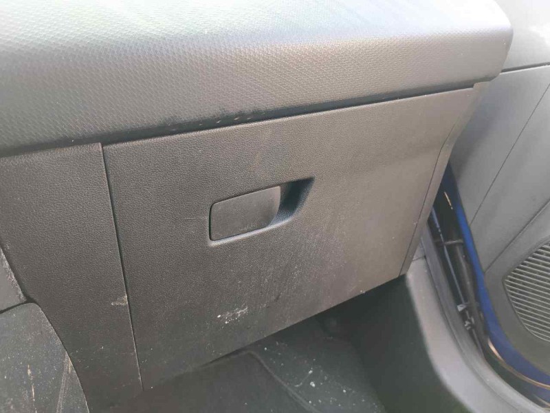 Recambio de guantera para renault clio v zen referencia OEM IAM 681081375R  