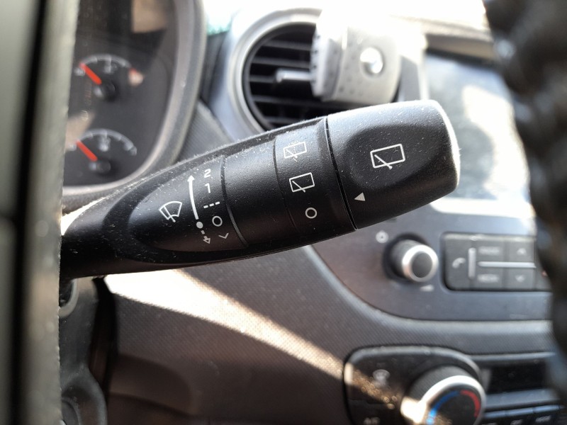 Recambio de mando luces y limpia para hyundai i10 ii (ba, ia) 1.2 referencia OEM IAM 93410B9521  93410B9521 LUCES  93420B9610 LI