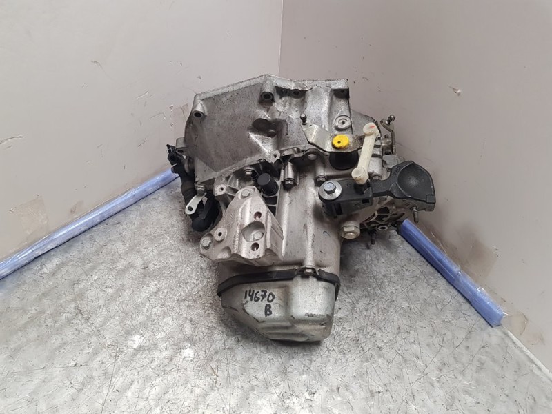 Recambio de caja cambios para citroën c-elysée feel referencia OEM IAM 20CR15 1374426 5VELOCIDADES