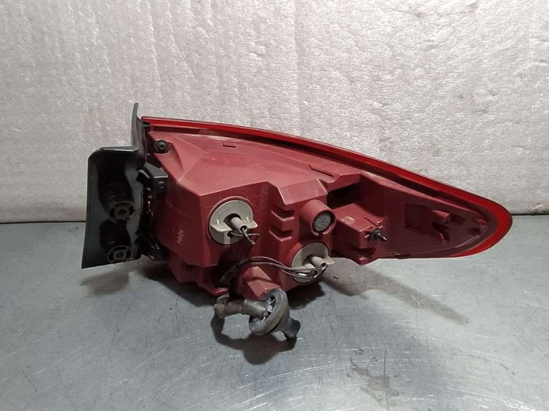 Recambio de piloto trasero izquierdo para kia stonic (ybcuv) business referencia OEM IAM 92401H8  EXTERIOR