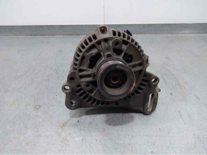 Recambio de alternador para seat ibiza (6k) básico referencia OEM IAM 028903025G 0123310020 BOSCH