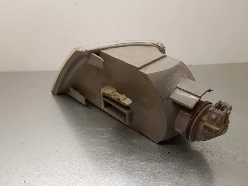 Recambio de piloto delantero derecho para citroën xantia berlina 1.9 turbodiesel referencia OEM IAM   