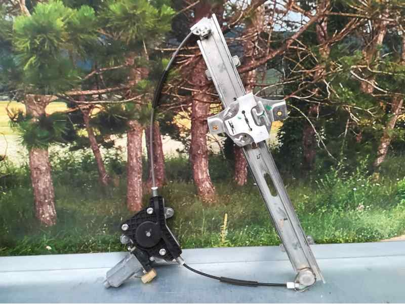 Recambio de elevalunas delantero derecho para hyundai i10 style referencia OEM IAM F00S1A2698  ELECTRICO 2 PINS