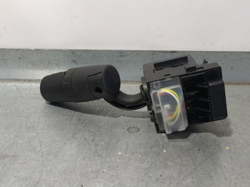 Recambio de mando limpia para mazda 3 lim. () style referencia OEM IAM 17F899  