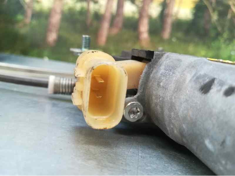 Recambio de elevalunas delantero derecho para hyundai i10 style referencia OEM IAM F00S1A2698  ELECTRICO 2 PINS