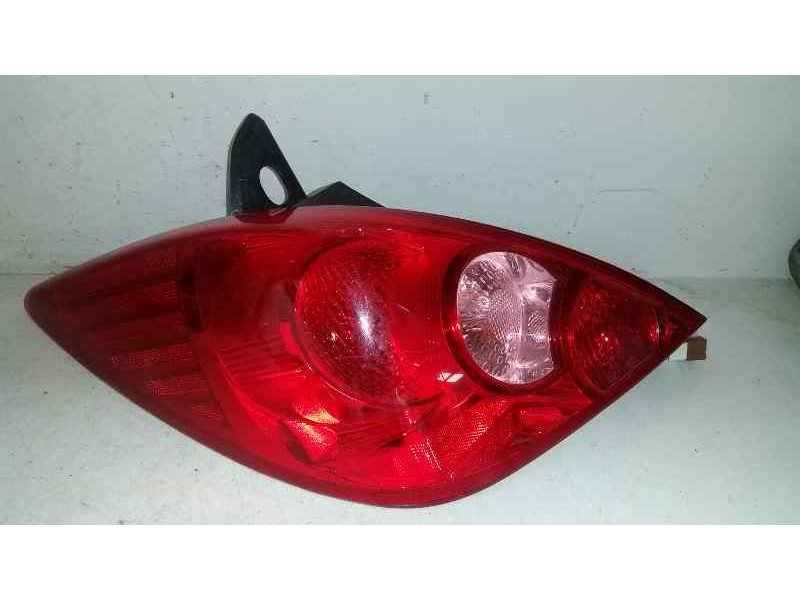 Recambio de piloto trasero izquierdo para nissan tiida (c11x/sc11x) acenta referencia OEM IAM   TOCADO