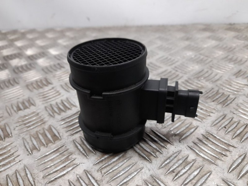 Recambio de caudalimetro para opel vectra c caravan elegance referencia OEM IAM 55350048 0281002618 