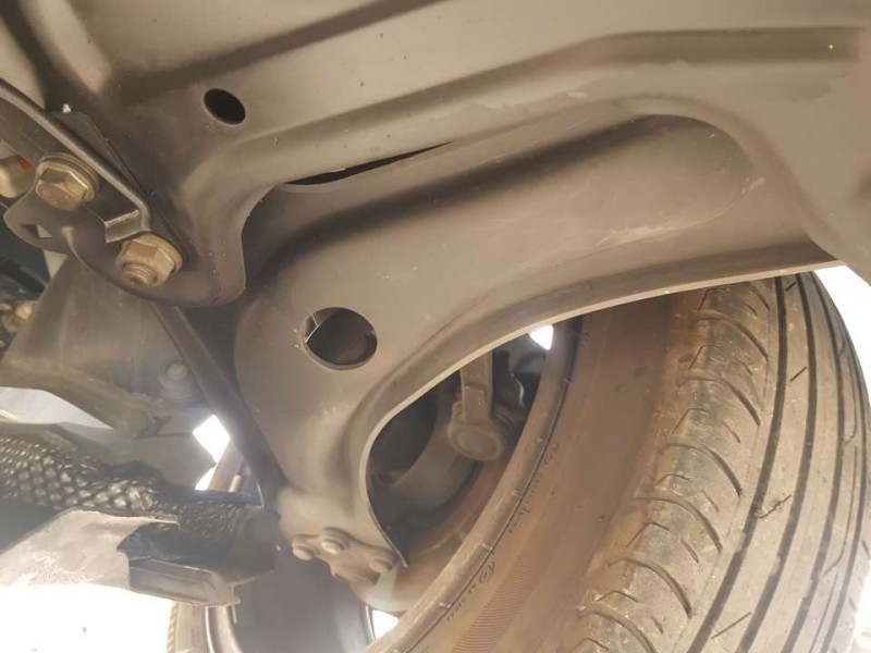 Recambio de brazo suspension inferior delantero derecho para peugeot 2008 (--.2013) style referencia OEM IAM 9813612580  