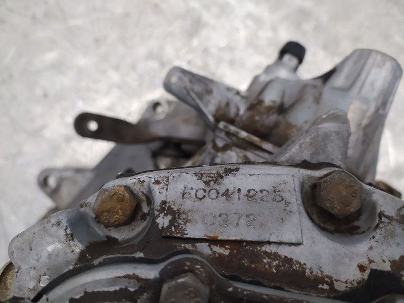 Recambio de caja cambios para daewoo tacuma cdx referencia OEM IAM 96350523 FC041225 5VELOCIDADES