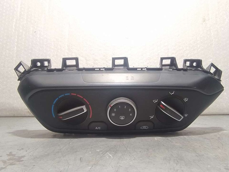 Recambio de mando calefaccion / aire acondicionado para hyundai i 20 esence referencia OEM IAM 97250Q0010  