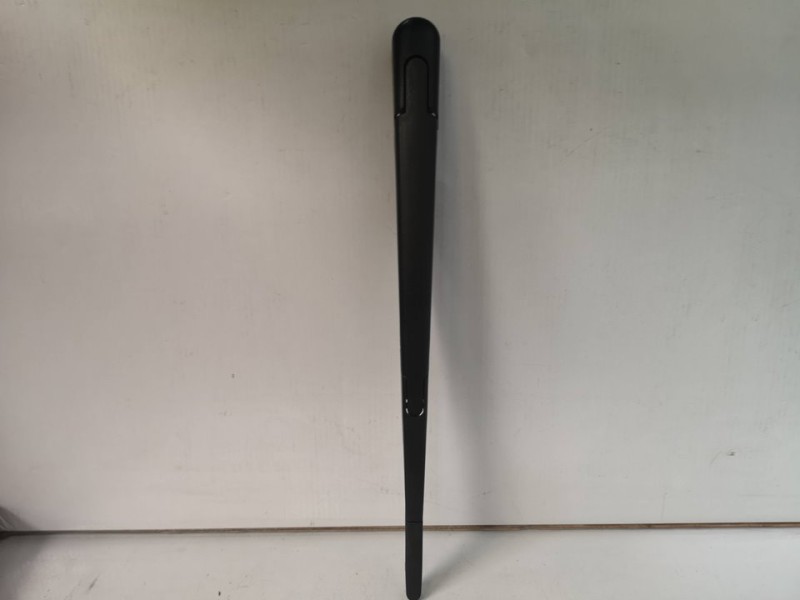 Recambio de brazo limpia trasero para hyundai i10 style referencia OEM IAM 98811B9000  