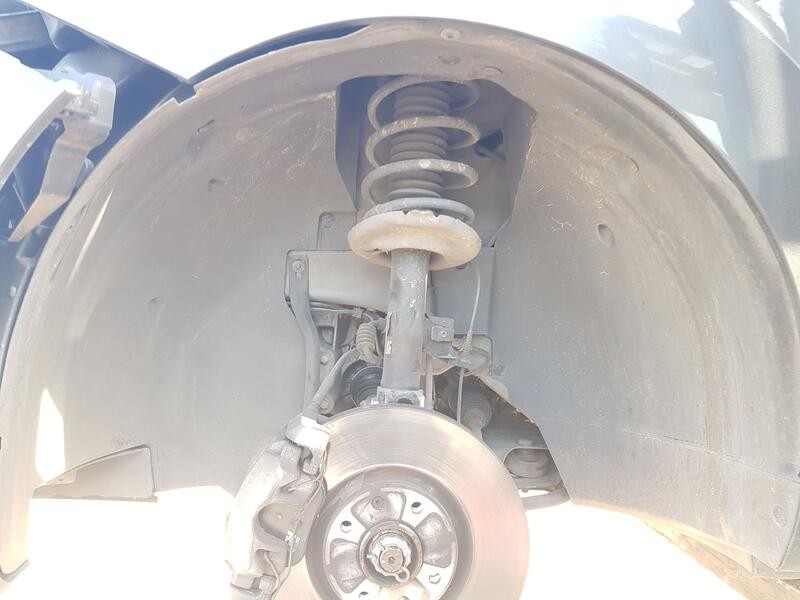 Recambio de plastico pase rueda del. izq. para peugeot 5008 (0u_, 0e_) 1.2 referencia OEM IAM 7136JT  