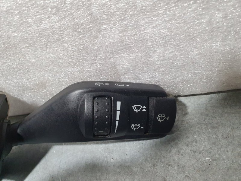 Recambio de mando limpia para ford focus lim. (cb4) trend referencia OEM IAM 4M5T17A553BD  