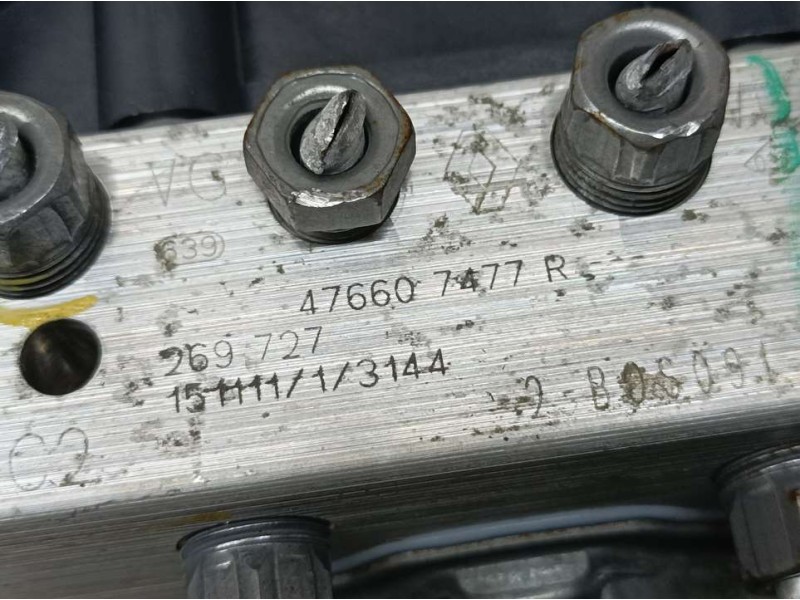 Recambio de abs para dacia duster sl eficacia 4x4 referencia OEM IAM 476607477R 269727 