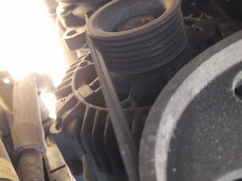 Recambio de alternador para peugeot 206 hatchback (2a/c) 1.4 i referencia OEM IAM 57052C  