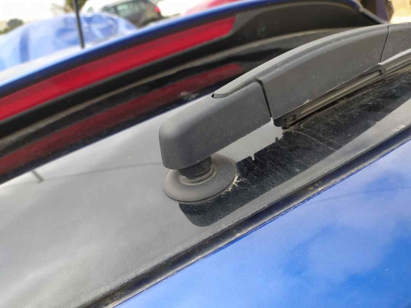 Recambio de motor limpia trasero para renault clio v zen referencia OEM IAM 287108228R  