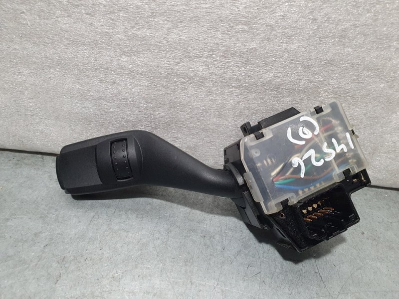 Recambio de mando limpia para ford focus lim. (cb4) trend referencia OEM IAM 4M5T17A553BD  