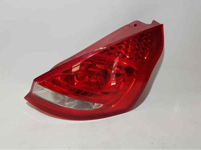 Recambio de piloto trasero derecho para ford fiesta (cb1) titanium referencia OEM IAM   